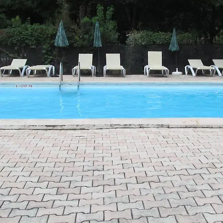 Campsite Mobilhome Entre Mer Et Montagne Camping 3 Etoiles Camping Mas De Lastourg *
